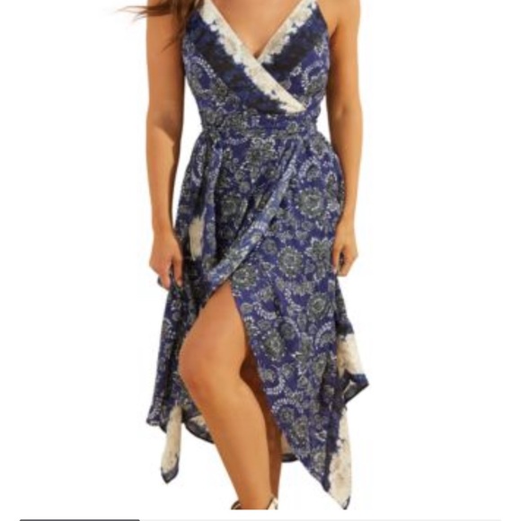 the bay guess dress